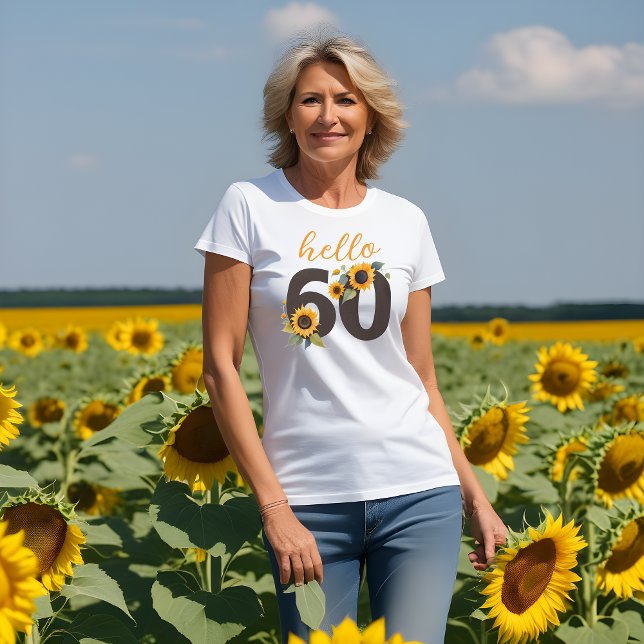 Olá, Sessenta Camisetas de Mulheres com Girassóis (🌻 Say Hello to Sixty: Sunflower Women's Tee Shirt! 🎂)