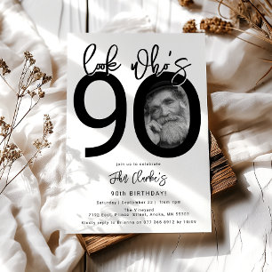 Olhe quem está com 90 Convite de aniversário de
