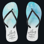 Ombre Chinelos de Casamento por Aquarela - Azul<br><div class="desc">Celebrar em estilo com esses chinelos de casamento de moda. Este design é fácil de personalizar com a sua redação de eventos especiais e seus convidados ficarão entusiasmados quando receberem esses favoritos para festas fabulosos.</div>