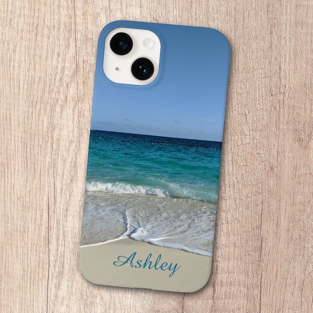 Ondas do Oceano Azul na praia de Caribe (Protect your phone with style and a personal touch.)