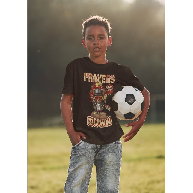 Orações Levantam Camiseta Cristã de Fé (Raised with belief. Worn with pride.)