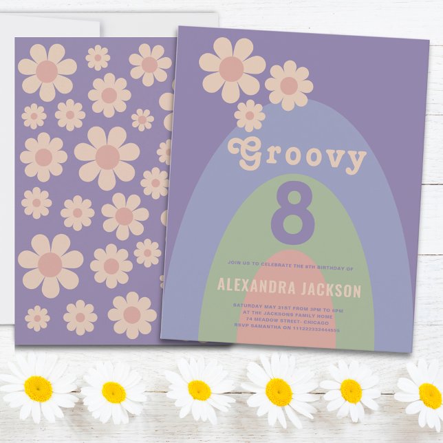 Orçamento de festa de aniversário de 8 anos Groovy (Groovy 8 Retro 70s daisy arch pastel 8th birthday party budget invitation )