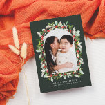 Orçamento Jardim de inverno Verde Natal 1 Foto<br><div class="desc">Celebre a época de férias com nossos elegantes cartões de fotos de Natal do "Jardim do Inverno". Uma carta verde festiva, com uma foto de arco solteiro enquadrada por um verde-coloração d'água pintado manualmente, esta design é uma tomada moderna de um tema tradicional. O arranjo floral de aquarela inclui as...</div>