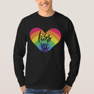 Orgulho, beije-me. O amor é justo. Camiseta