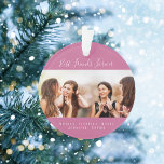 Ornamento Amigos para a vida fotografar nomes cor-de-rosa-es<br><div class="desc">Um presente para o(s) seu(s) melhor(s) amigo(s) para aniversários,  Natal ou evento especial. Texto: Amigos para a Vida,  escrito com um script de estilo com letra de tendência. Personalize e use sua própria foto e nomes. Um fundo cor-de-rosa-escuro de tendência.</div>