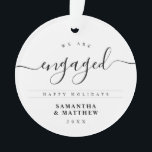 Ornamento Anúncio de Noivado de Script de Caligrafia na moda<br><div class="desc">Ornamento de Anúncio de Noivado de Script de na moda Caligrafia</div>