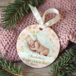 Ornamento Bebê Primeiro Natal Foto de Flocos de Neve Dourado<br><div class="desc">O primeiro ornamento de manutenção de fotos de Natal do bebê da borda do floco de neve de ouro mágico. O primeiro ornamento de manutenção de Natal do bebê cor-de-rosa e dourado pode ser personalizado com o nome do bebê, o ano, e uma foto na frente e uma nas costas....</div>