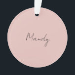 Ornamento Caligrafia Elegante Rosa Dourado Simples Nome<br><div class="desc">Procurando uma bela caligrafia com uma letra estética? Este design simples e atraente é para você. Este produto impressiona imediatamente aqueles que o veem. A design fina e saborosa refletirá imediatamente a qualidade da sua relação e da sua família.</div>