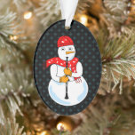 Ornamento Clarinet Snowman<br><div class="desc">Um clarinete de boneco de neve vestindo um lenço de anotação musical é um Enfeites de natal de música de inverno engraçado para músicos de vento,  professores de música escolar e estudantes em concertos e bandas de marchar.</div>