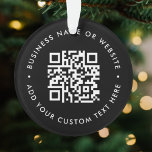 Ornamento Código QR | Black Business Natal moderno<br><div class="desc">Um simples modelo de código QR preto personalizado em um estilo minimalista moderno que pode ser facilmente atualizado com seu código QR,  nome comercial ou site e texto personalizado,  por exemplo. digitalize-me para...  #QRcode #christmas #ornament #business</div>