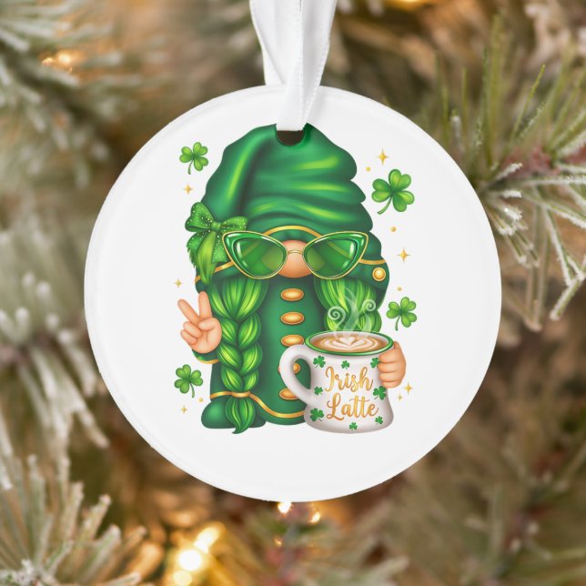 Ornamento Cute St Patricks Day Gnome Drinking Coffee (Árvore)