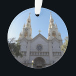 Ornamento da Igreja de santos Peter & Paul<br><div class="desc">Santos Igreja de Peter e Paul em São Francisco,  Califórnia</div>