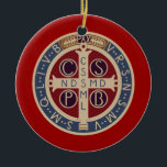 Ornamento da medalha do St. Benedict<br><div class="desc">O design é o mesmo em ambos os lados do ornamento. É meu próprio redesenhar da versão do "jubileu" da medalha de St. Benedict, uma versão projetada recentemente em 1880 sob a supervisão das monges do monastério do licor beneditino de Montecassino, Italia, marcar o 1400th aniversário do nascimento de St....</div>