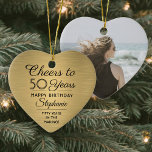 Ornamento De Cerâmica 1 Foto A Qualquer Ano Aniversário Bruto Faux Doura<br><div class="desc">Anima-se a 50 anos (ou qualquer outro número de anos)! Celebre um aniversário alegre para ela com um personalizado ornamento cerâmico preto e dourado em forma de fotocoração. Imagem e texto (incluindo anos) neste modelo são simples de personalizar. Design apresenta um fundo metálico esmagado em ouro, tipografia do estilo de...</div>