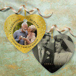 Ornamento De Cerâmica 50º Aniversário de Casamento 2 Corações do Ouro de<br><div class="desc">Personalize com duas fotos especiais e detalhes do 50º aniversário em um fundo confetti de corações dourados. Projetado por Thisnotme©</div>