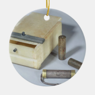 Ornamento De Cerâmica A caixa do alabastro e o bronze e a prata selam os