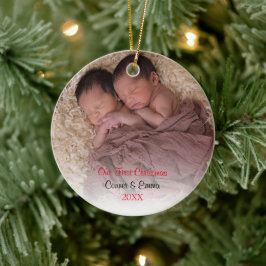Ornamento De Cerâmica A primeira foto de Natal do Red Twins Baby