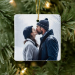 Ornamento De Cerâmica Adicione sua foto do Casal a este Natal<br><div class="desc">Enfeites de natal personalizado. Adicione sua foto favorita do casal na frente e personalize o texto no verso.</div>