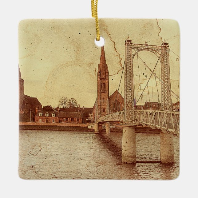 Ornamento De Cerâmica Adorno De Cerámica The Bouncy Bridge (Inverness - (Frente)