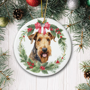 Ornamento De Cerâmica Airedale Terrier Dog Red Arco Holly Wreath