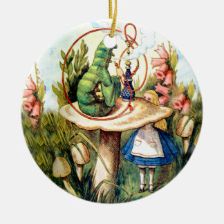 Ornamento De Cerâmica Alice e Caterpillar no país das maravilhas