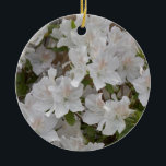 Ornamento De Cerâmica alstroemeria branca na floração na primavera<br><div class="desc">alstroemeria branca na floração na primavera</div>