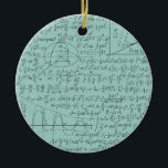Ornamento De Cerâmica Amantes Matemáticos, Fórmula de Matemática, Geek d<br><div class="desc">Os amantes matemáticos perfeitos, a fórmula matemática, o Geek matemático, uma ideia de presente padrão para todos os homens, mulheres e crianças que amam o tecido perfeito da equação matemática! Faz um presente ideal para sua mãe, pai, irmã, irmão, tia, tio, vovó ou vovô e para seus amantes para seus...</div>