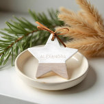 Ornamento De Cerâmica Amar Alegria e Abraços Duradouros Nome do Latido d<br><div class="desc">Adorne sua árvore com nosso nome personalizado, natural e mínimo inspirado na natureza. O design apresenta um design de dois tons com a metade superior do ornamento projetado em nossa textura mínima e moderna de latido de bétula branca com um nome personalizado. A metade inferior é uma textura leve de...</div>