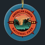 Ornamento De Cerâmica American Samoa National Park Retro Compass Emblem<br><div class="desc">Trabalho de arte de vetor Samoa americano. O parque foi criado em 1988 e é uma reserva tropical de floresta tropical e recife de corais nas ilhas do Oceano Pacífico Centro-Sul do território americano de Samoa Americana.</div>