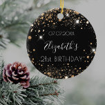 Ornamento De Cerâmica Aniversário dourado preto dourado brilhante nome d<br><div class="desc">Um ornamento para um aniversário de 21 ruas (ou qualquer idade) feminino e glamouroso. Um fundo preto chic com poeira falsa dourada. Personalize e adicione uma data, nome e idade 21. O nome é escrito com um moderno estilo escrito à mão. Perfeito como decoração de festas, favor, guardar ou como...</div>