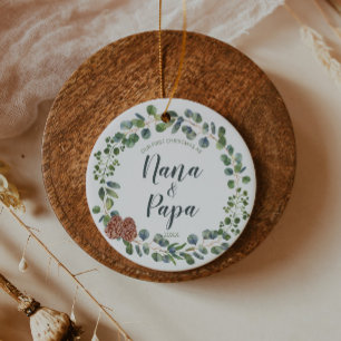 Ornamento De Cerâmica Apelidos personalizáveis Primeiro Natal como Avó