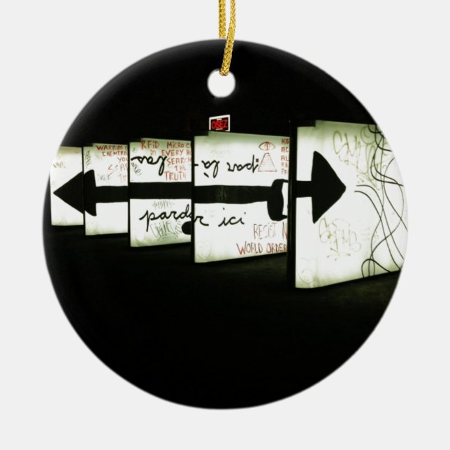 Ornamento De Cerâmica Arte de Montreal (Frente)