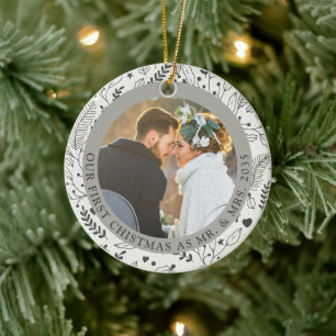 Ornamento De Cerâmica Aspen Winter Primeiro Natal como Sr. e Sra. Botâ