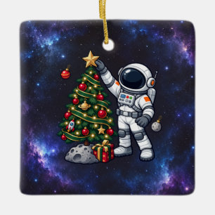 Ornamento De Cerâmica Astronauta de Natal Decorando uma Árvore de Lua