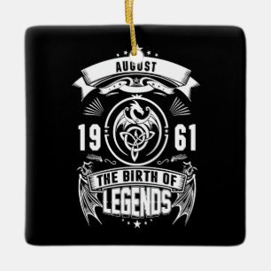 Ornamento De Cerâmica August Gift 1961 Nascimento Das Legendas