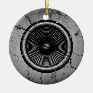 Ornamento De Cerâmica Auto-falante de música numa parede rachada