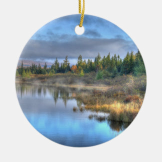 Ornamento De Cerâmica Autumn Sunrise no lago Moosehead Maine