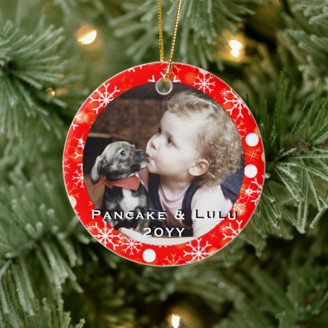 Ornamento De Cerâmica Baby's 1st Christmas Photo with Pet Red Snowflakes (Árvore)