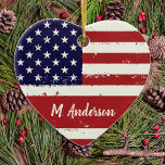 Ornamento De Cerâmica Bandeira Americana EUA Personalizado Patriótico<br><div class="desc">Este ornamento da bandeira americana é a maneira perfeita de mostrar seu espírito patriótico nesta temporada de festas. O ornamento apresenta o design icônico Estrelas e Stripes em cores vermelho, branco e azul. É um presente de excelente para veteranos militares e suas famílias, ou qualquer um que ama a América...</div>