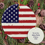 Ornamento De Cerâmica Bandeira Americana EUA Personalizado Patriótico<br><div class="desc">Este ornamento da bandeira americana é a maneira perfeita de mostrar seu espírito patriótico nesta temporada de festas. O ornamento apresenta o design icônico Estrelas e Stripes em cores vermelho, branco e azul. É um presente de excelente para veteranos militares e suas famílias, ou qualquer um que ama a América...</div>