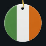 Ornamento De Cerâmica Bandeira da Irlanda<br><div class="desc">Um presente ideal para todos aqueles que são patrióticos do seu país!</div>