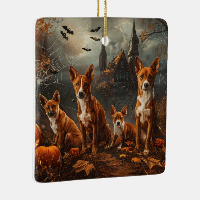 Ornamento De Cerâmica Basenji Halloween Night Doggy Delight (Direito )
