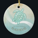 Ornamento De Cerâmica Beach House NMaritime Turtle Aqua Blue ID623<br><div class="desc">Este produto nas cores suaves do mar e da areia permite que você adicione facilmente seu próprio nome e texto usando o modelo fornecido. A simples imagem da tartaruga sobre um fundo angustiado, de aquarela é destacada por um sotaque de onda em aqua e branco. Se você não tem a...</div>