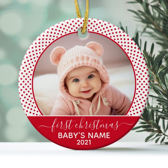 Ornamento De Cerâmica Bebês Primeiro Natal - Bolinhas brancas vermelhas (Personalized Photo Ornament - Baby's First Christmas)