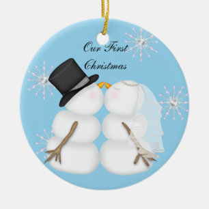 Ornamento De Cerâmica Beijando bonecos de neve casou nosso primeiro