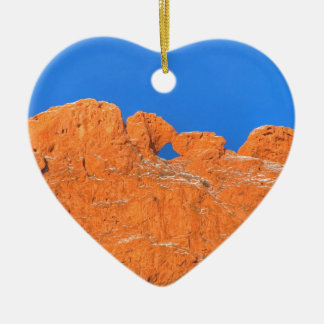 Ornamento De Cerâmica Beijando Camelos com Céu Azul