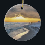 Ornamento De Cerâmica Belo pôr do sol em Pensacola Beach, Flórida<br><div class="desc">Tive sorte de estar na Praia de Pensacola,  na Flórida,  enquanto o sol se descia e capturava esta linda fotografia.</div>