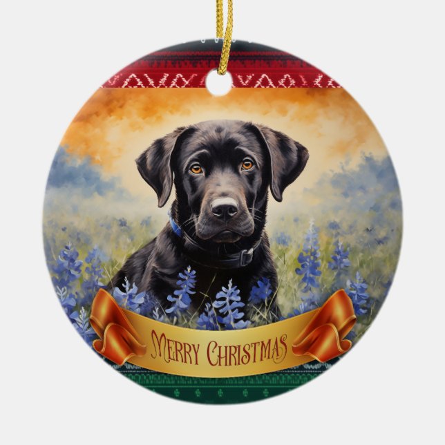 Ornamento De Cerâmica Black Labrador em Bluebonnets (Frente)