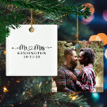 Ornamento De Cerâmica Boas Festas do Coração de Casamento Novo Cer de Fo<br><div class="desc">Boas Feiras do Coração de Casamento Novos Ornamentos de Foto de Noivado personalizados com seu sobrenome, data de casamento e foto! Fácil de personalizar para o presente perfeito para casamentos, aniversários, primeiro Natal, noivado, etc. Entre em contato conosco em cedarandstring@gmail.com se precisar de assistência com o design ou produtos correspondentes....</div>