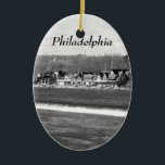 Ornamento De Cerâmica Boathouse Row Winter b/w<br><div class="desc">Esta é uma fotografia branca e negra do dia da histórica Filadélfia Boathouse Row,  na Pensilvânia. Boathouse Row é uma atração turística filadélfia icônica no cênico rio Schuylkill. É um marco popular e famoso. Esta fotografia da bela Boathouse Row foi tirada durante o dia do inverno.</div>